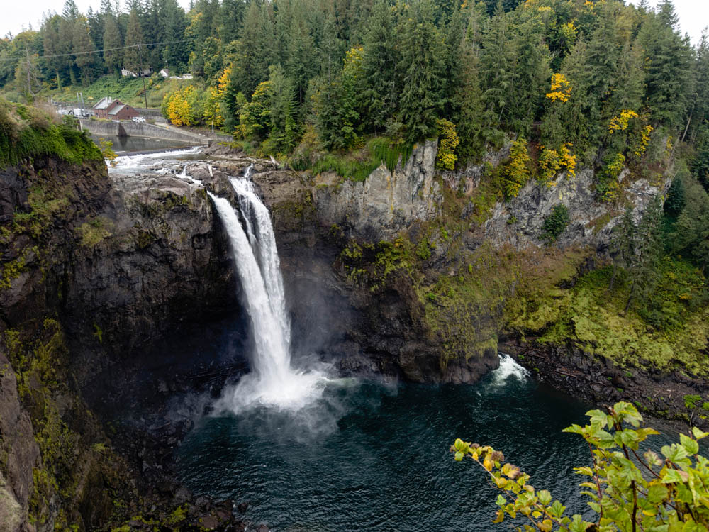 snoqualmie falls