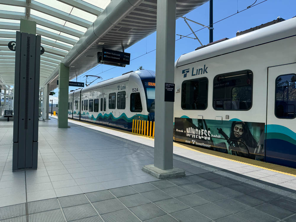 light rail trip redmond to bellevue